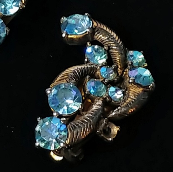 Vintage Goldtone Blue Rhinestone Ear Crawler High End Earrings 1960s - Picture 4 of 8